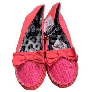 Rue 21 Slip On Loafer With Fur Insole And Sequins Top